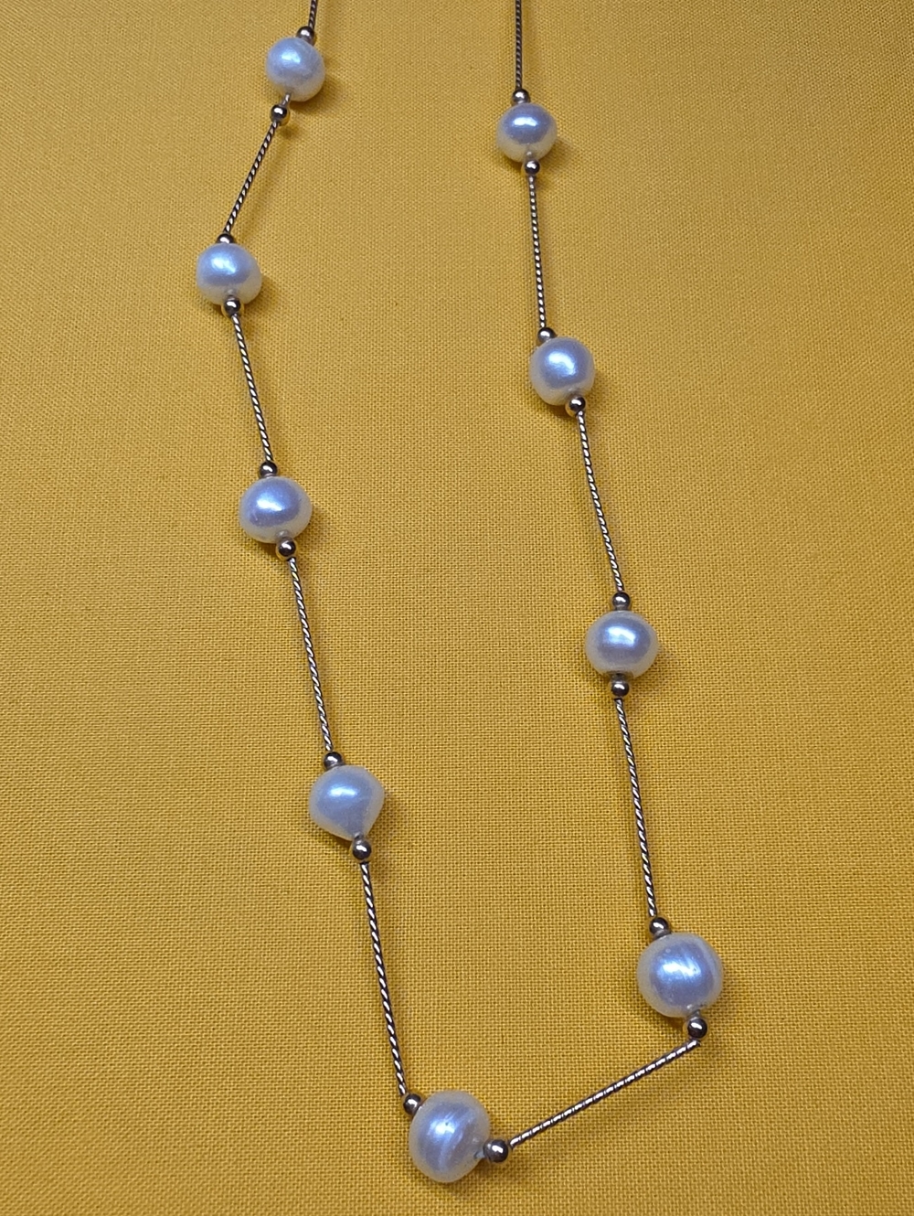 Illusion Style "Tin Cup" Pearls w/Gold Tone Bars ▪︎ Lobster Clasp Marked 14/20GF